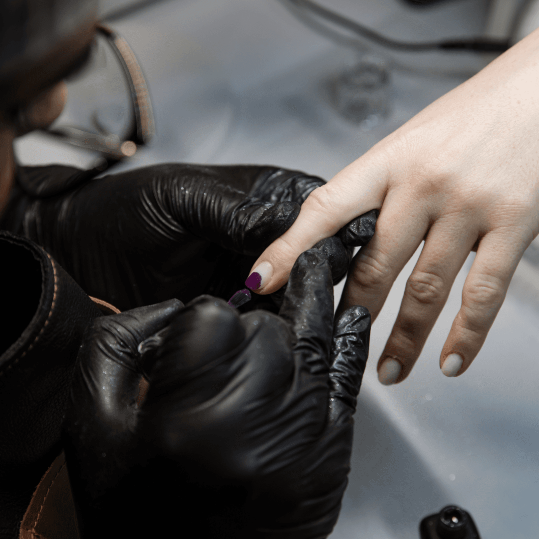 Aplicación de esmalte semipermanente